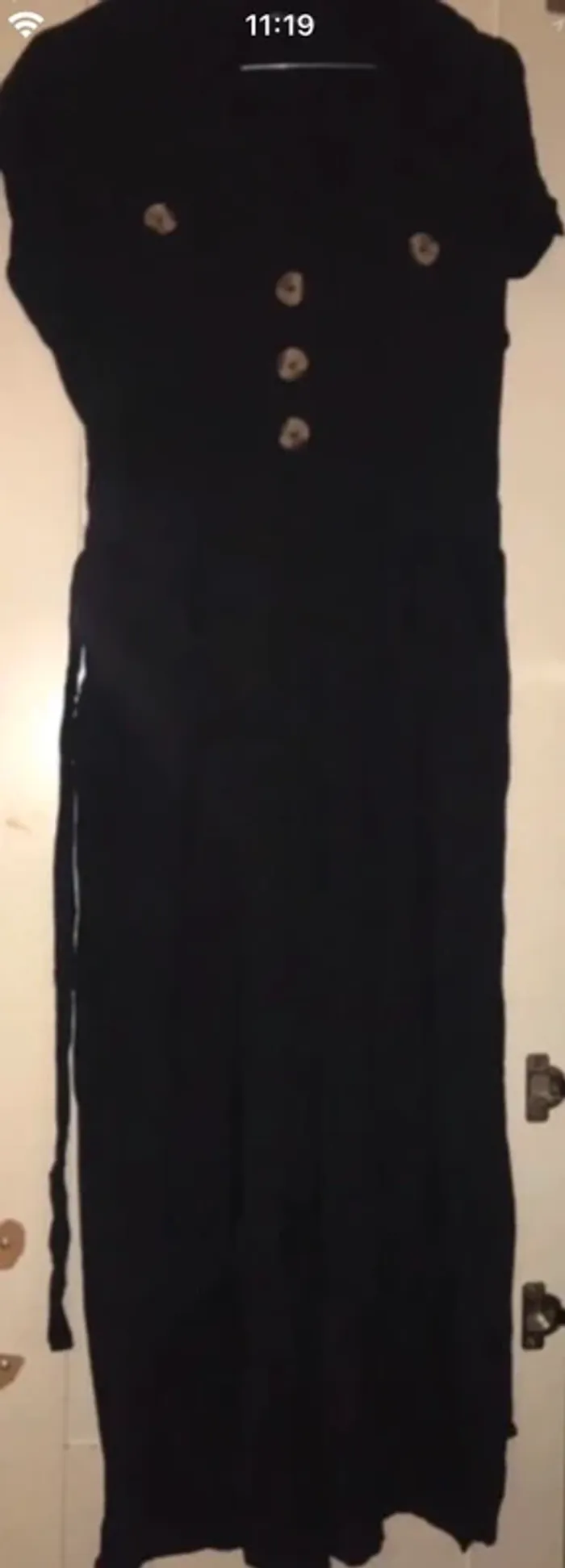 Combinaisons femmes pantalon noire avec ceinture et bouton taille 40 - photo numéro 2