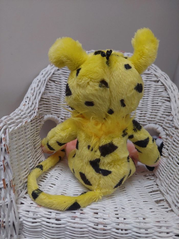 Parc spirou - peluche marsupilami - photo numéro 3