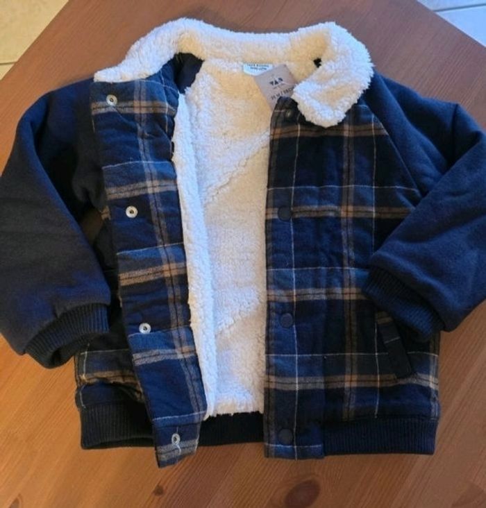 (Neuve non portée) 🏷😍💙 veste molleton et sherpa 36mois garçon 💙😍