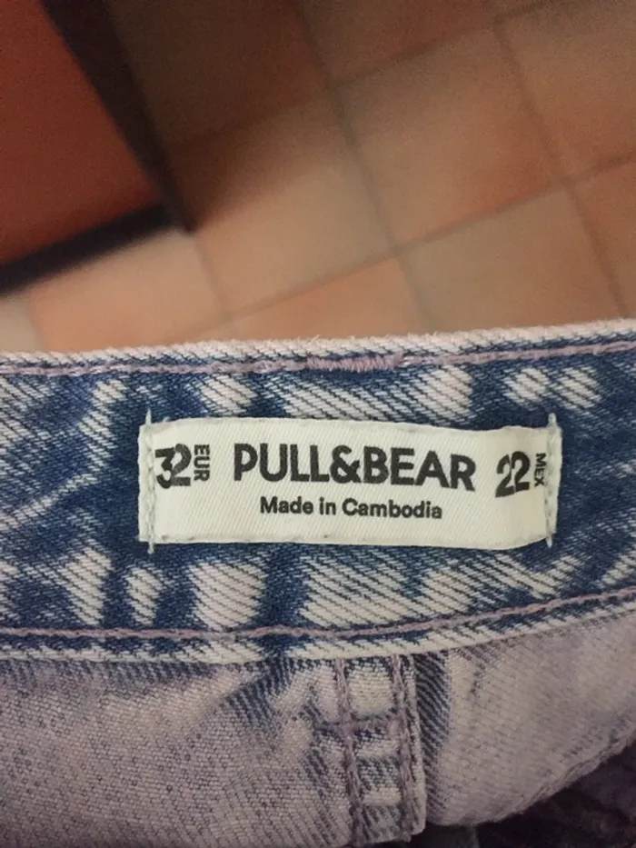 Short en jean Pull&Bear en taille 32 - photo numéro 4