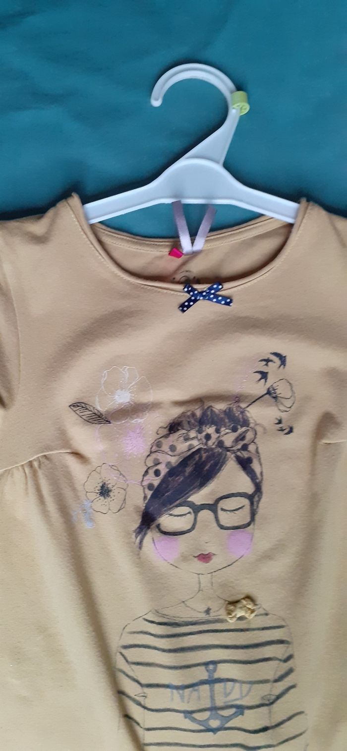 Tee-shirt fille 5 ans - photo numéro 2