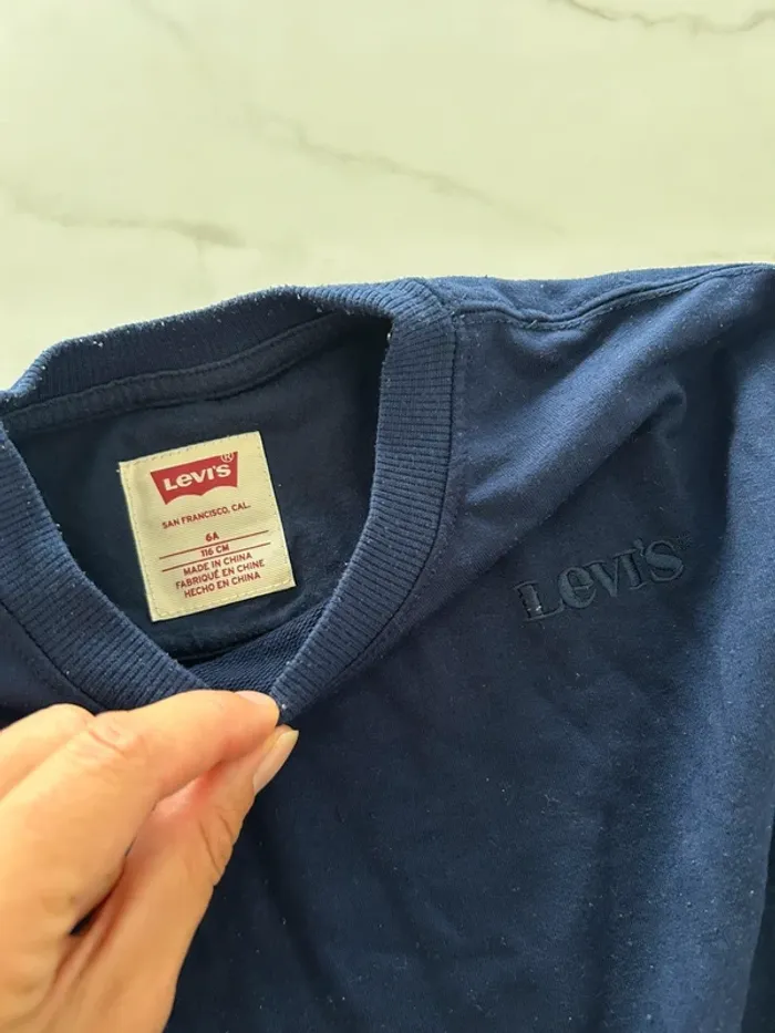 Pull Levi’s taille 6 ans - photo numéro 4