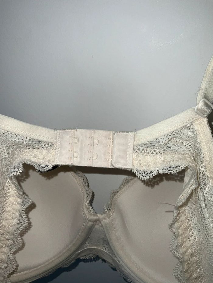 Soutien-gorge - photo numéro 7