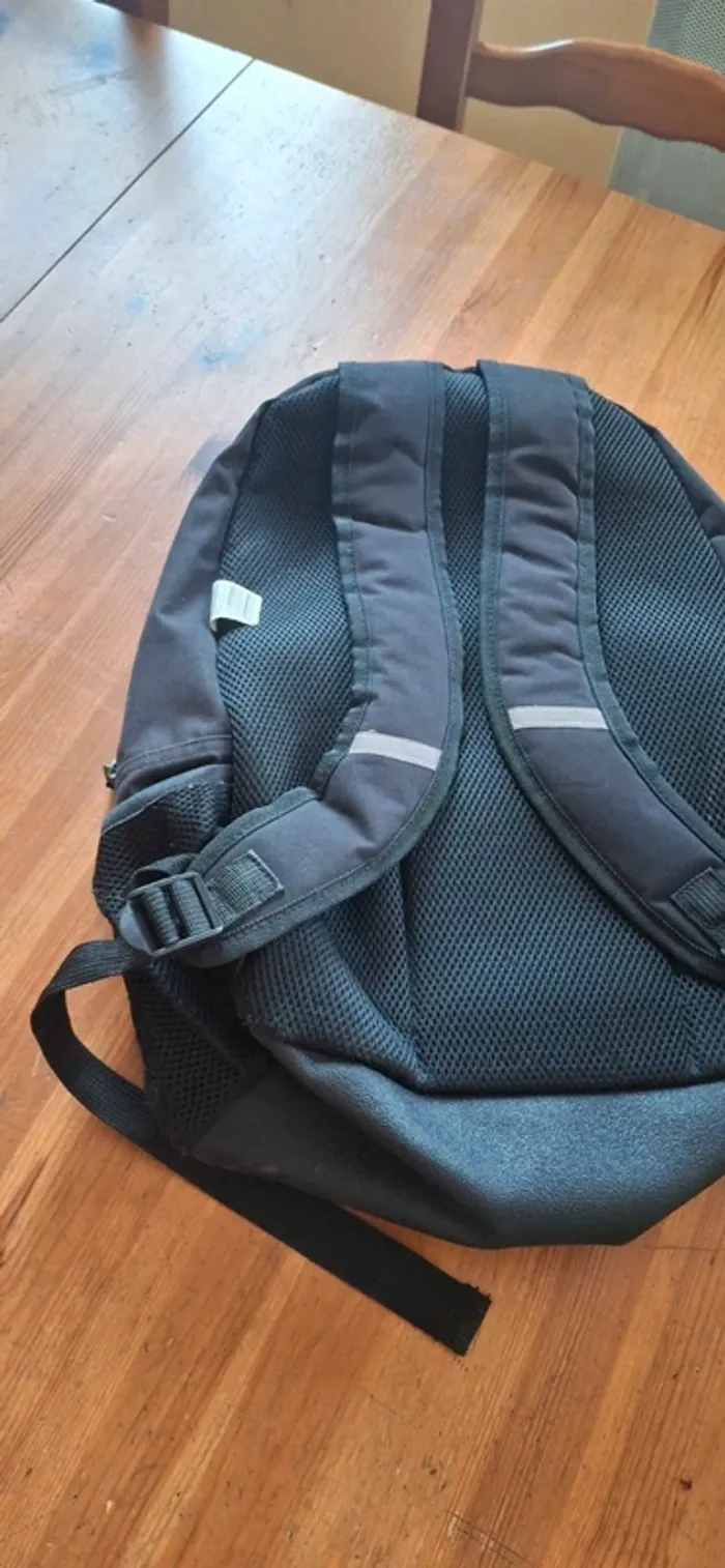 Sac a dos garçon - photo numéro 2