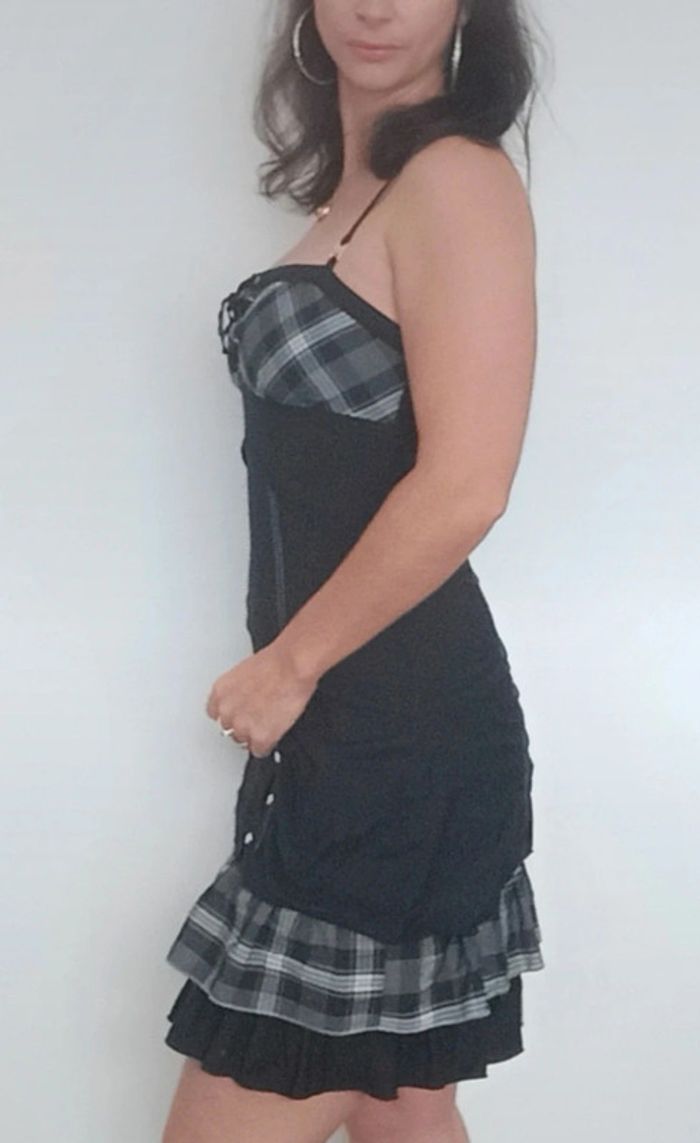 Jolie robe féminine 36 - photo numéro 4