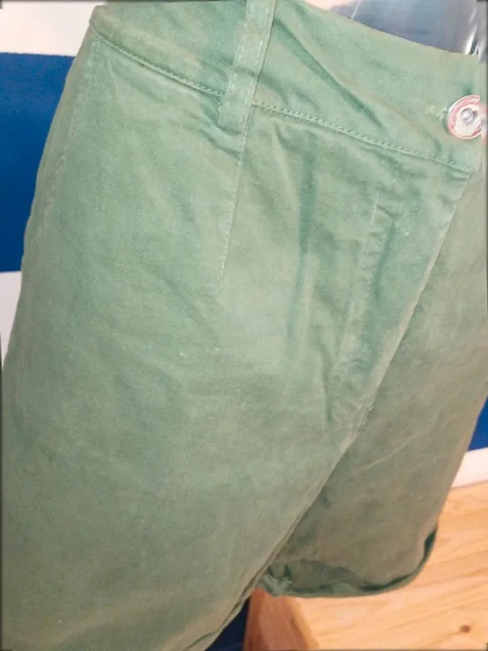 Short long à revers vert Wiya femme taille 40 - photo numéro 2