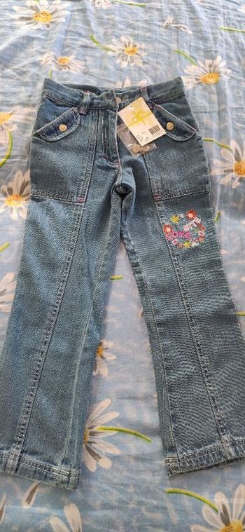 Jeans fille 5 an neuf