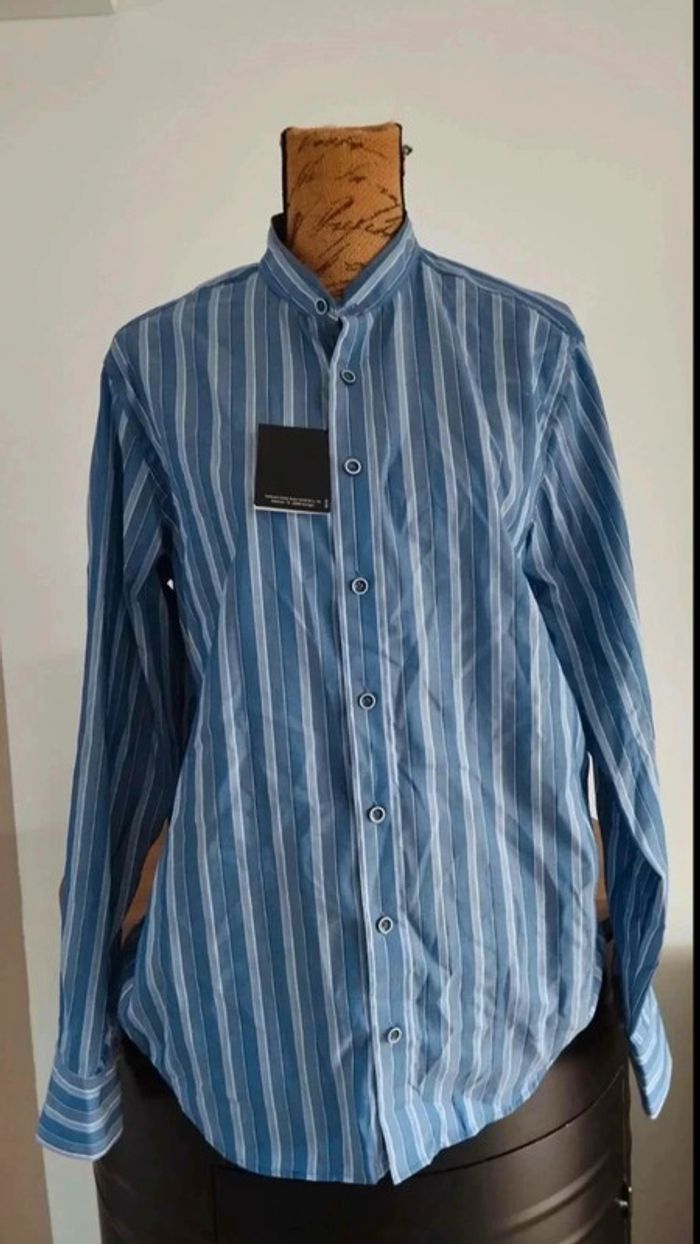 Chemise  bleu rayé  taille  39/40  regular  fit