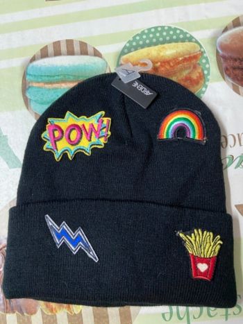 Bonnet Ardene