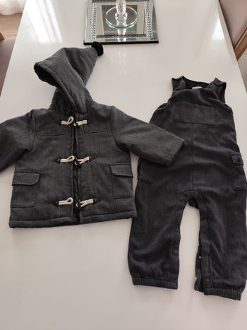 superbe doudoune adidas a cauche refllechissante taille 12 mois  (3)