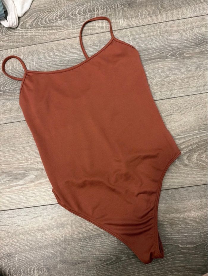 Bodies Bershka - photo numéro 3