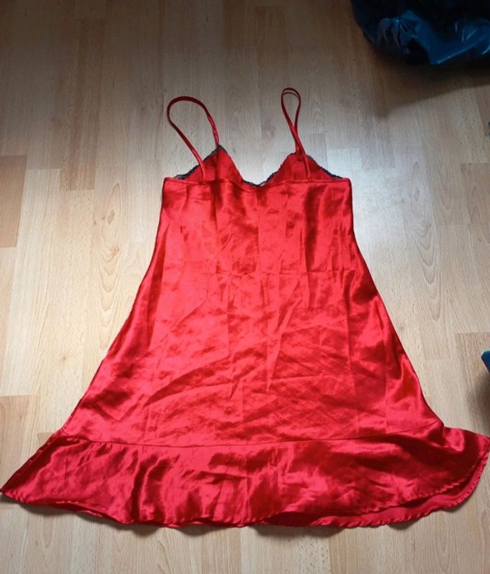 Nuisette rouge Etam taille 38 - photo numéro 2