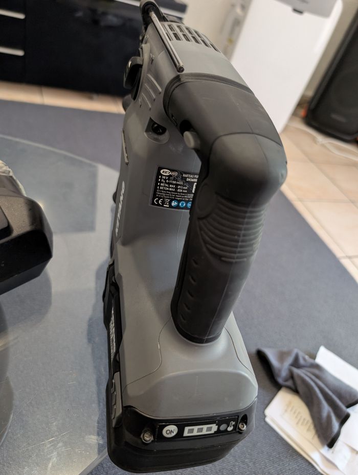 Marteau perforateur sans fil - photo numéro 4