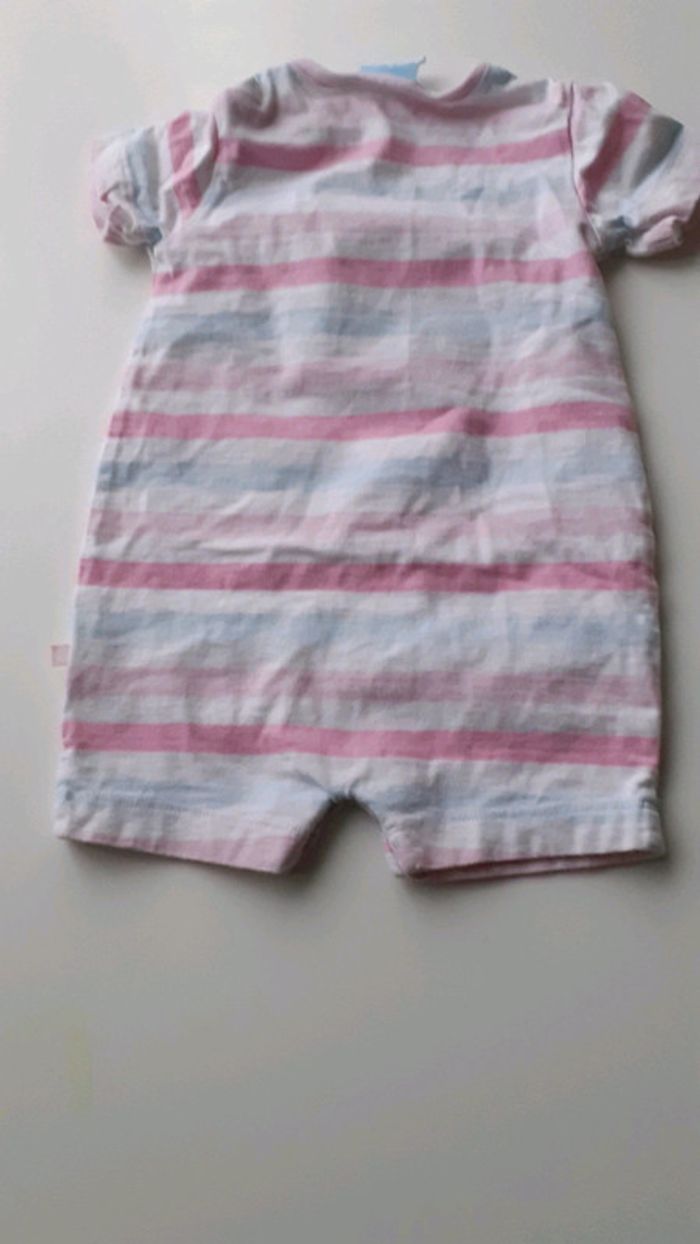 Combinaison 6 mois - photo numéro 2