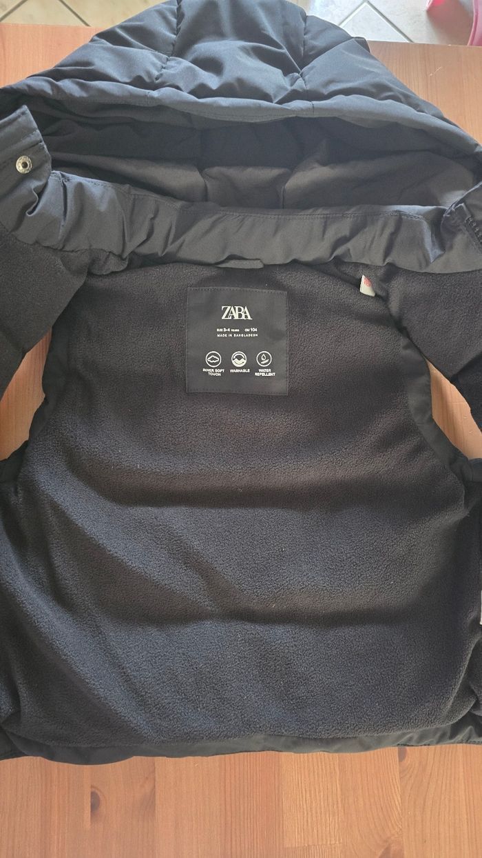 Neuve (non portée)🏷🤩💙superbe doudoune sans manche 4 ans garçon💙 - photo numéro 3