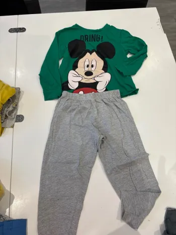 Pyjama, Mickey