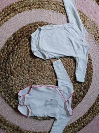 Lot 2 bodies kiabi 3 mois