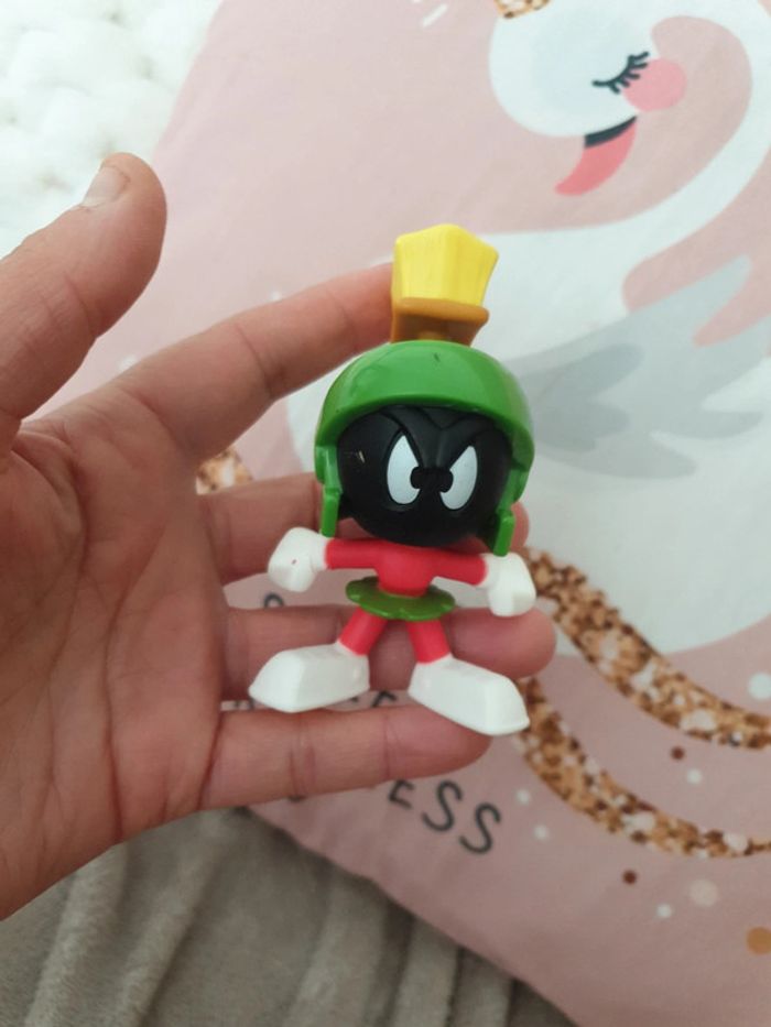 Figurine