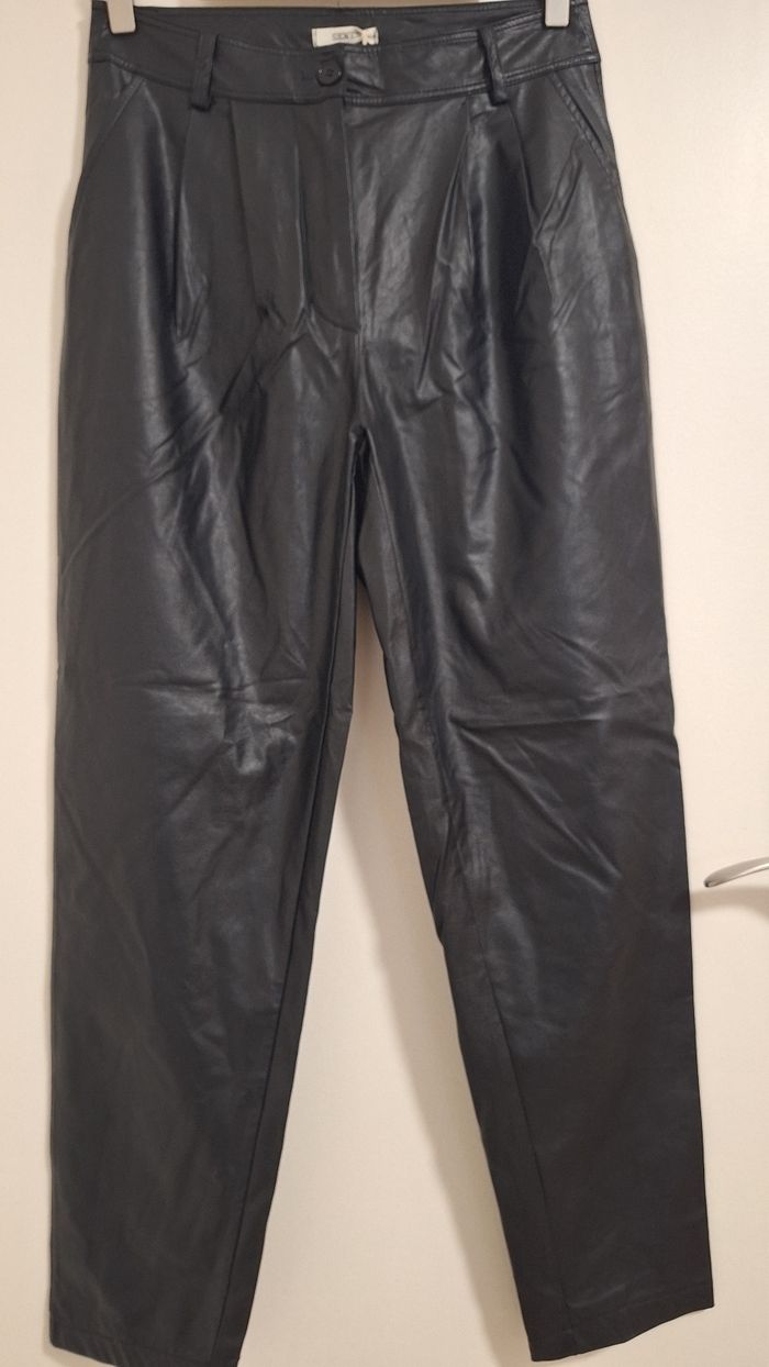 Pantalon noir effet cuir – Made in Italy & coupe moderne - photo numéro 2