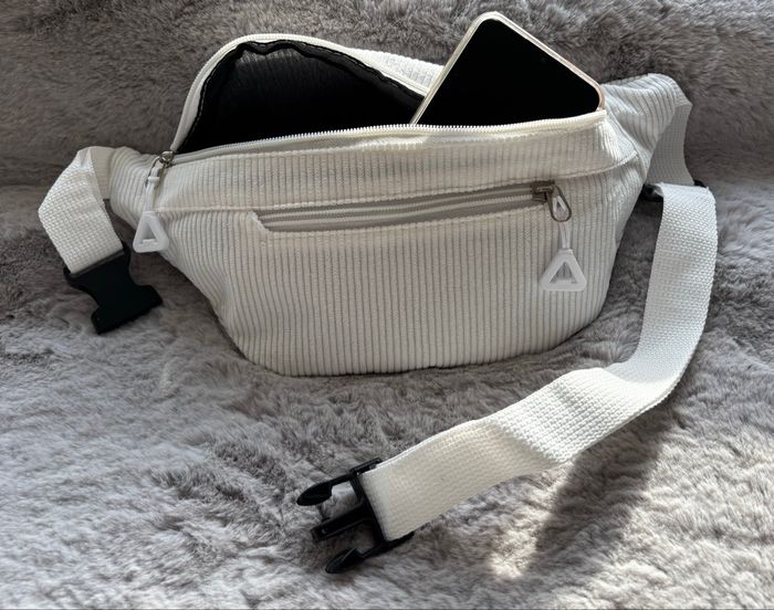 Sac banane blanche en velours côtelé - photo numéro 2