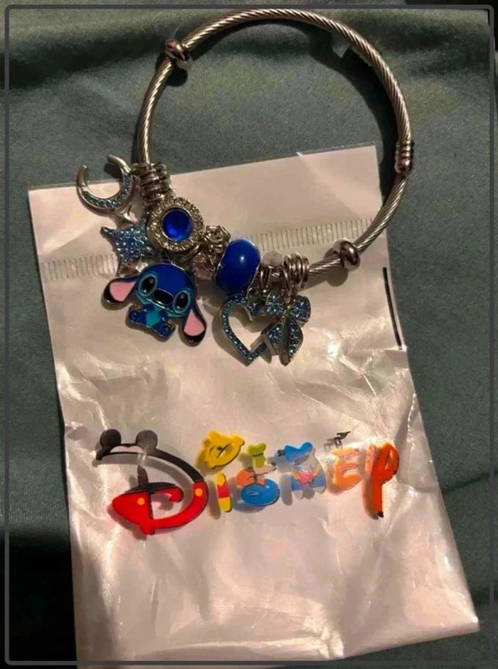 Magnifique bracelet à breloques Disney stitch - photo numéro 4