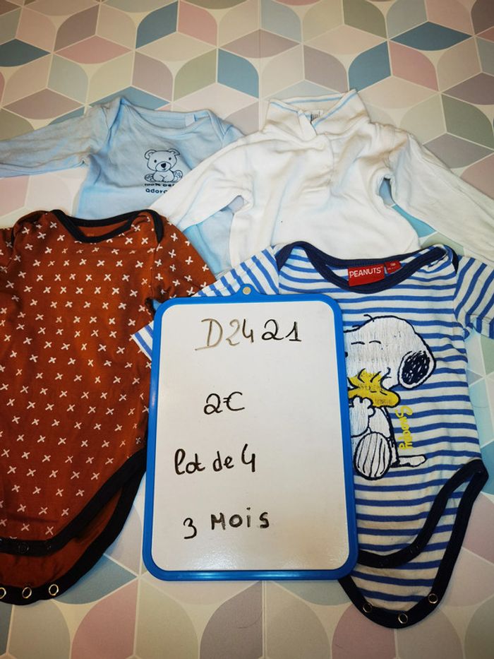 D2421 - lot de 4 bodies garçon 3 mois