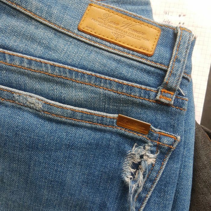 Jean bleu slim fit Zara woman premium denim troué taille 40 - photo numéro 10