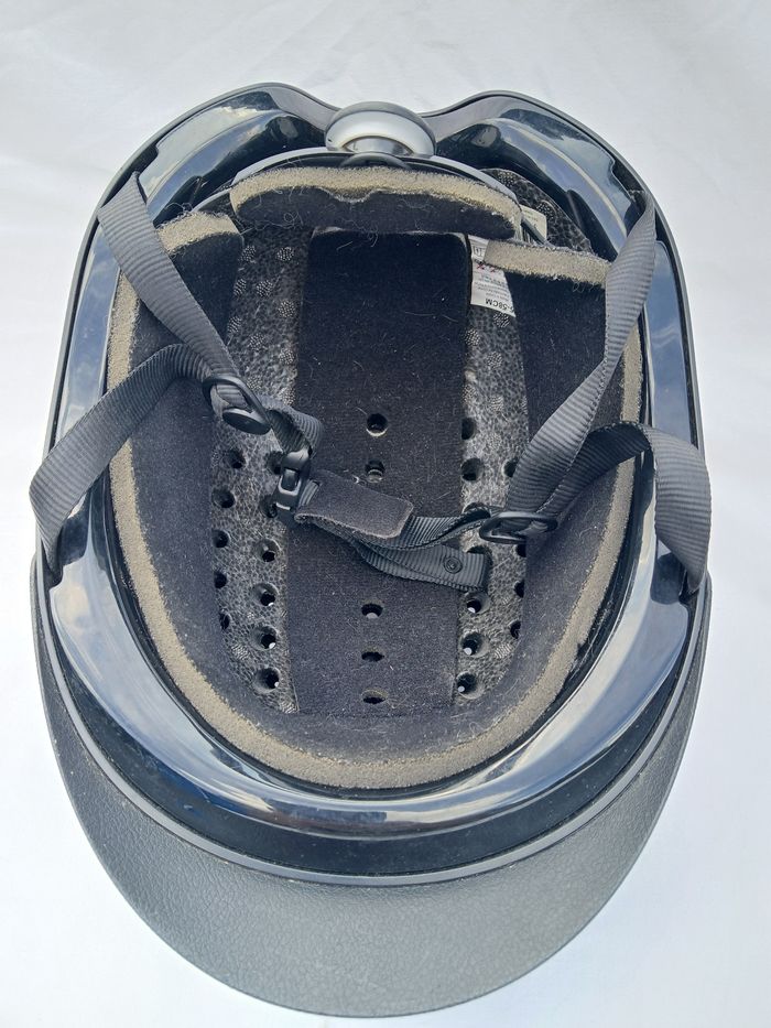 Bombe d'équitation - photo numéro 4