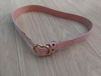 Ceinture fille rose à paillettes coeurs et étoiles