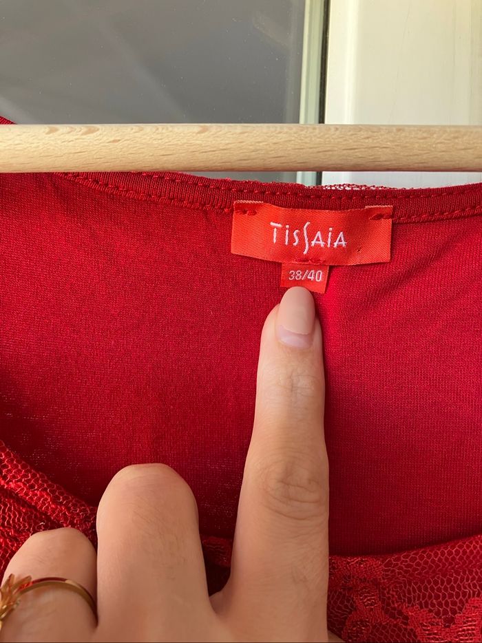 Robe rouge d’été ajourée T. 38-40 ♥️ - photo numéro 2