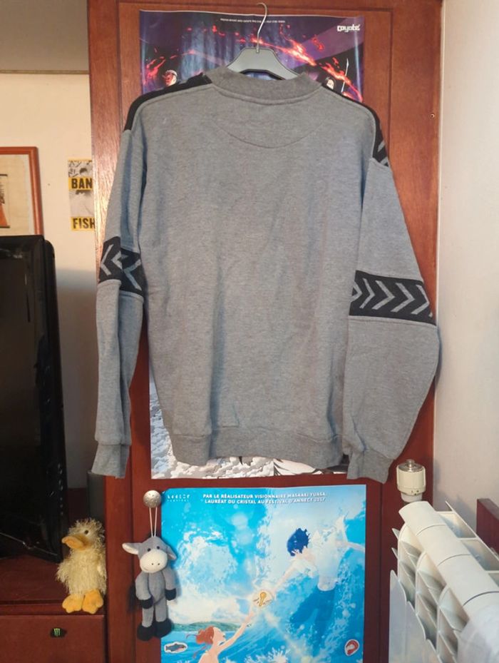 Pull gris - photo numéro 2