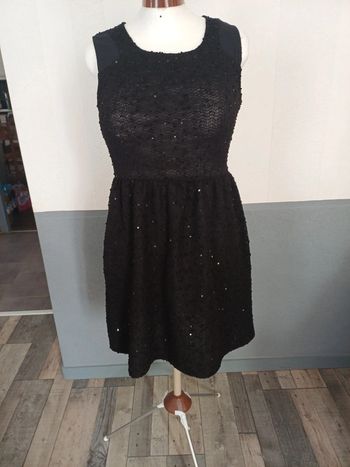 Robe M