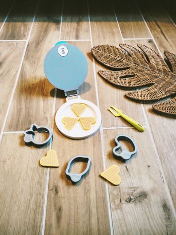 🧇Dinette gaufrier et gaufres en bois et ustensiles en plastique