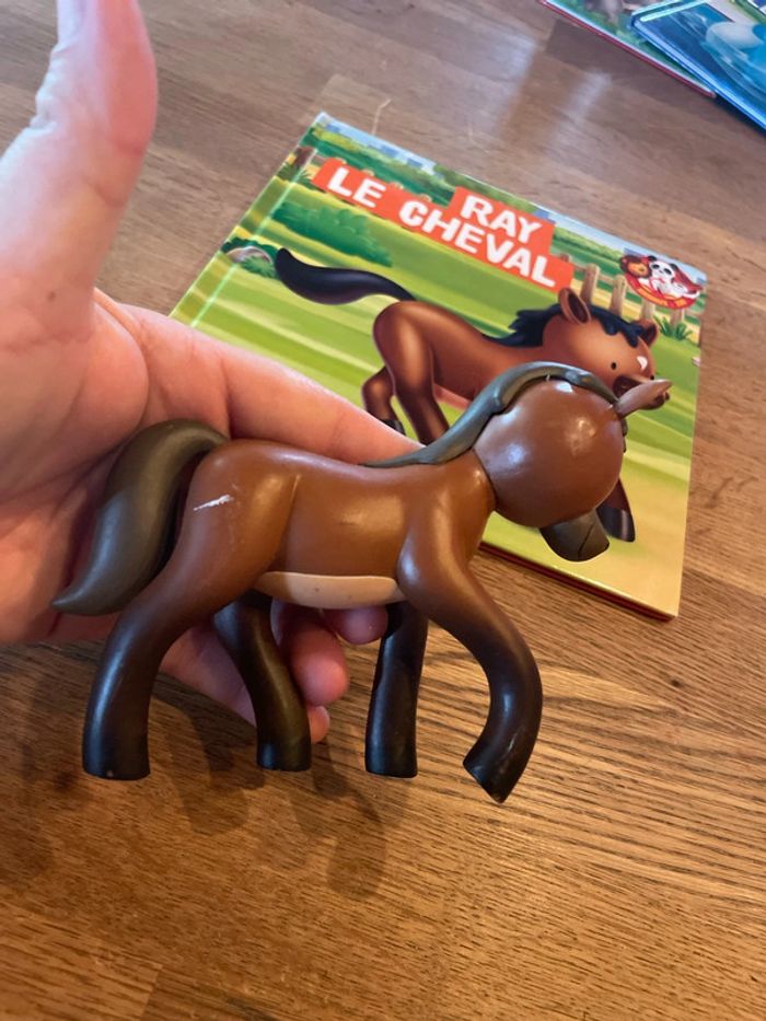 Livre collection Les animaux du zoo Ray le cheval avec une figurine cheval - photo numéro 4