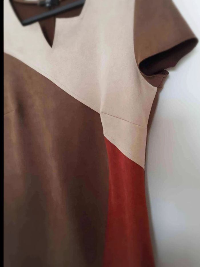 Robe style velour daim  taille  36 - photo numéro 3