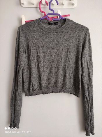Pull court gris chiné Bershka