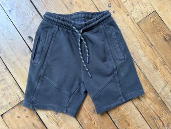 Short confortable gris anthracite 8 ans Kiabi 