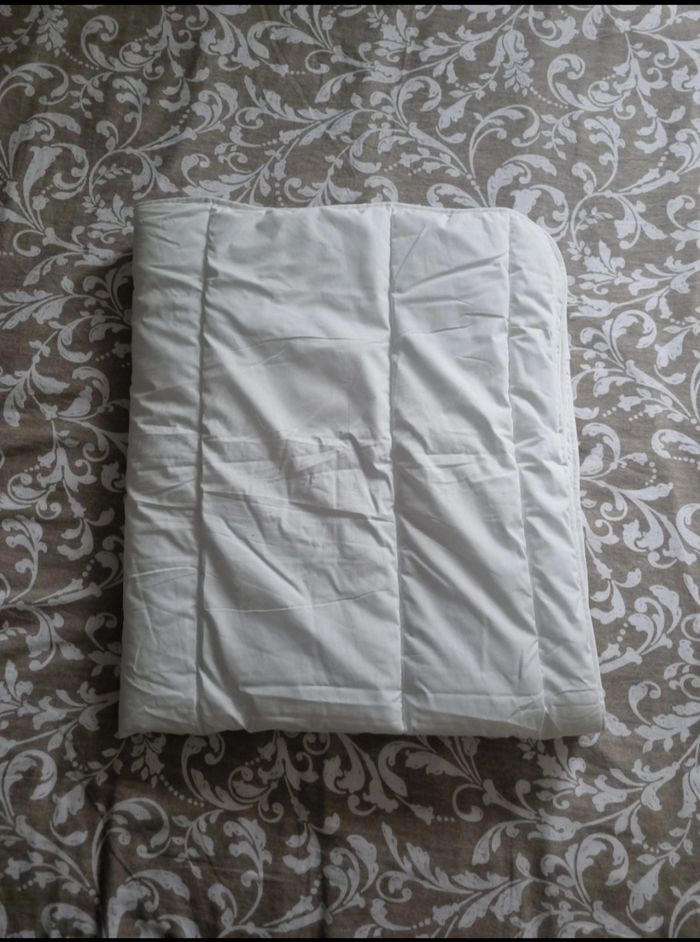 Couette +housse de couette et housse de coussin