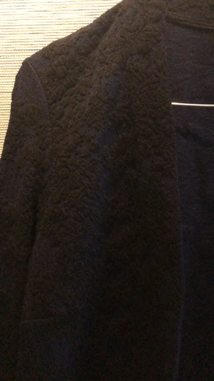 Veste H&M marine et noire - photo numéro 3