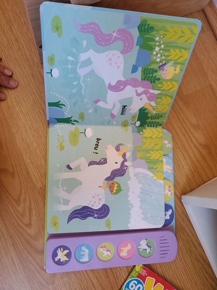 Livre sonore licorne - photo numéro 2