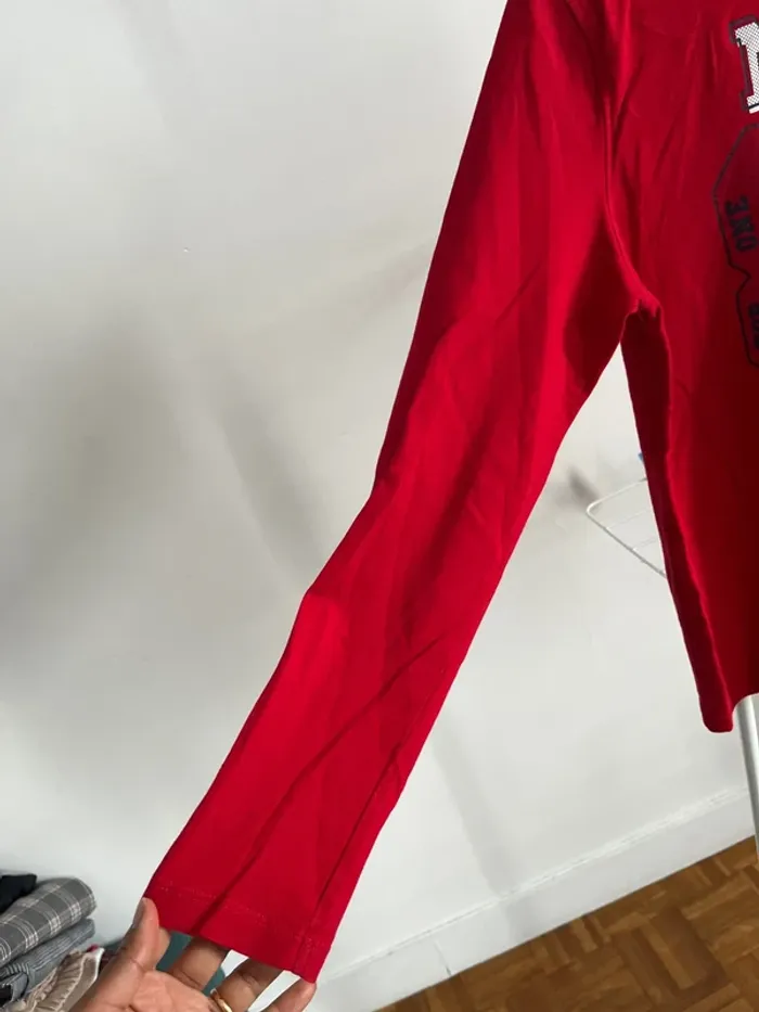 T shirt rouge manches longues - photo numéro 2