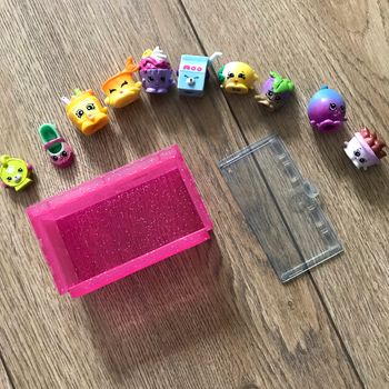 Lot de 10 shopkings et ça boite