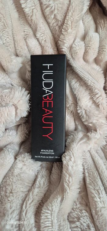 Fond teint huda beatuy