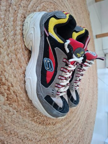 Sketchers t 36