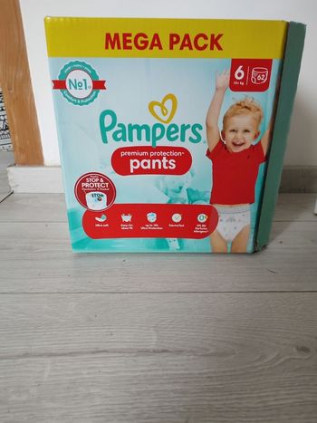 Couches Pampers