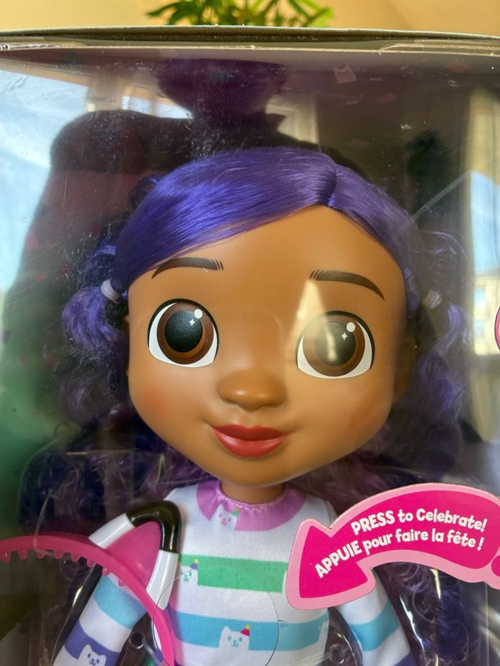 Grande poupée interactive Gabby Chat - photo numéro 2