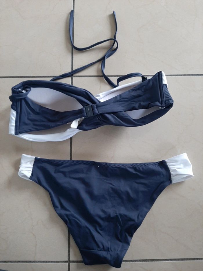 Maillot de bain 2 pièces - photo numéro 2