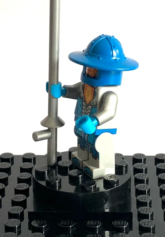 LEGO Nexo Knights - Royal soldier - photo numéro 4