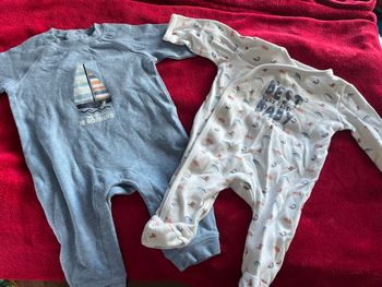 Lot 2 pyjamas