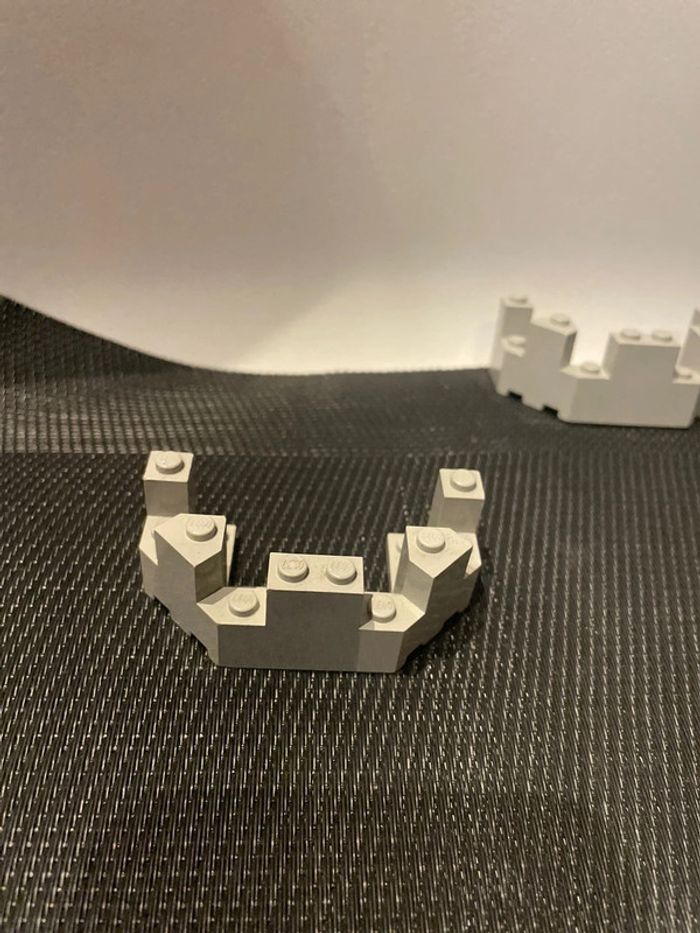 Lego Castle lot 2 créneaux remparts gris clair 4x8x2 1/3 lego officiel - photo numéro 2